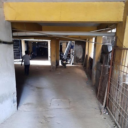 Shanthi Home Stay Puttaparthi Dış mekan fotoğraf