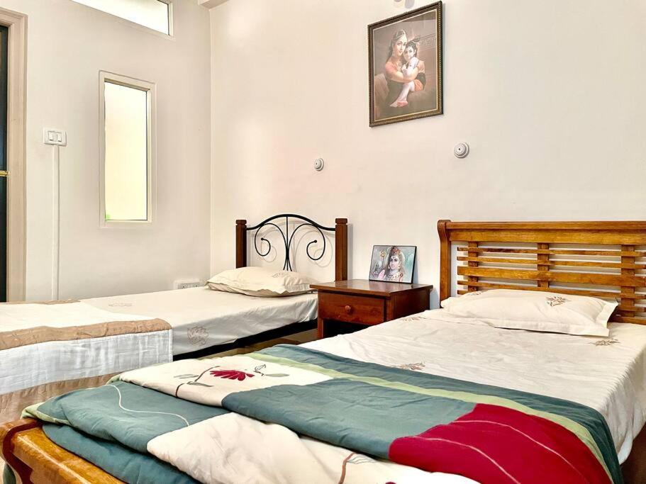 Shanthi Home Stay Puttaparthi Dış mekan fotoğraf
